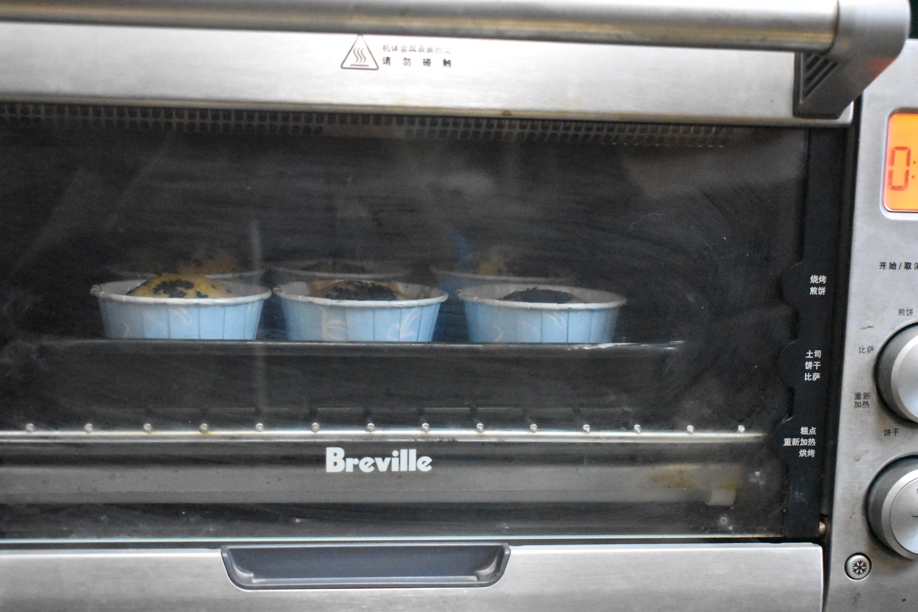 這蛋糕曾經風靡街頭，原來做法並不難，香甜細膩，再也不用買了