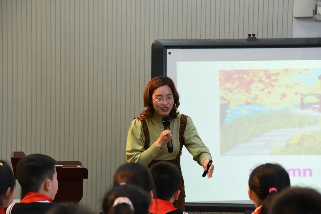 四川民生资讯 不忘来时路 薪火相传承——南充市西河路小学与南充市职业技术学院开展交流活动