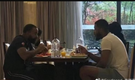 Came really! Explode Thompson autograph makes an appointment with the spot to illuminate, join in formally Guangdong, registered recently