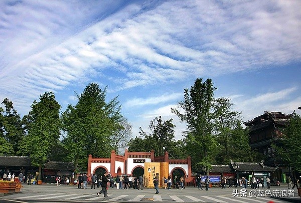 被四川人“藏起来”的避暑胜地，距成都68公里，夏季平均气温23℃