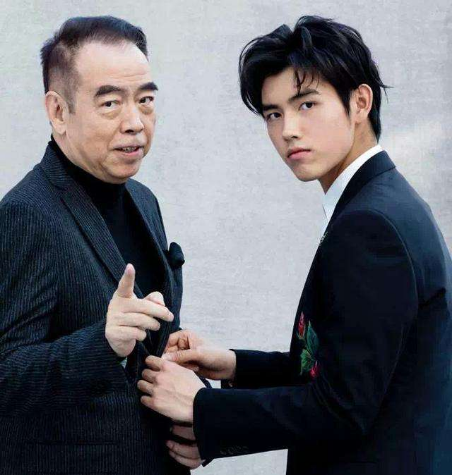 主角是家人，配角全是影帝影后，网友：大导演