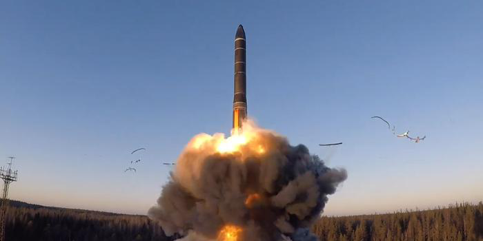 极度愤怒的俄罗斯：面对咄咄逼人的美国，展示