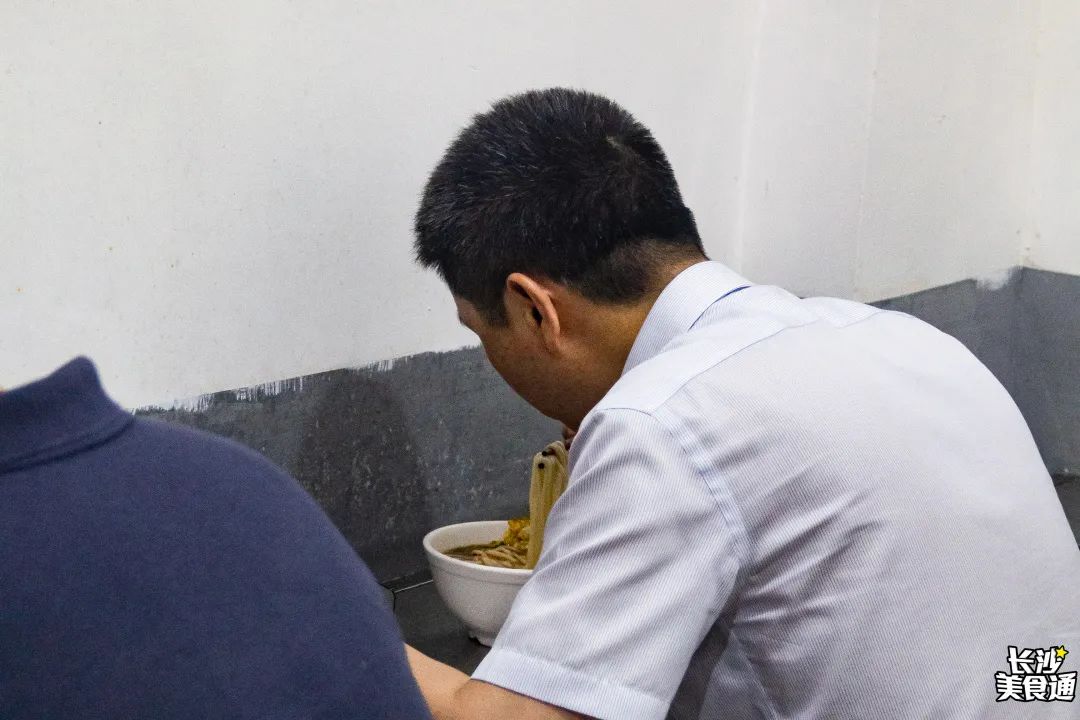 30年哒，长沙伢子都长大了，它还在咯里