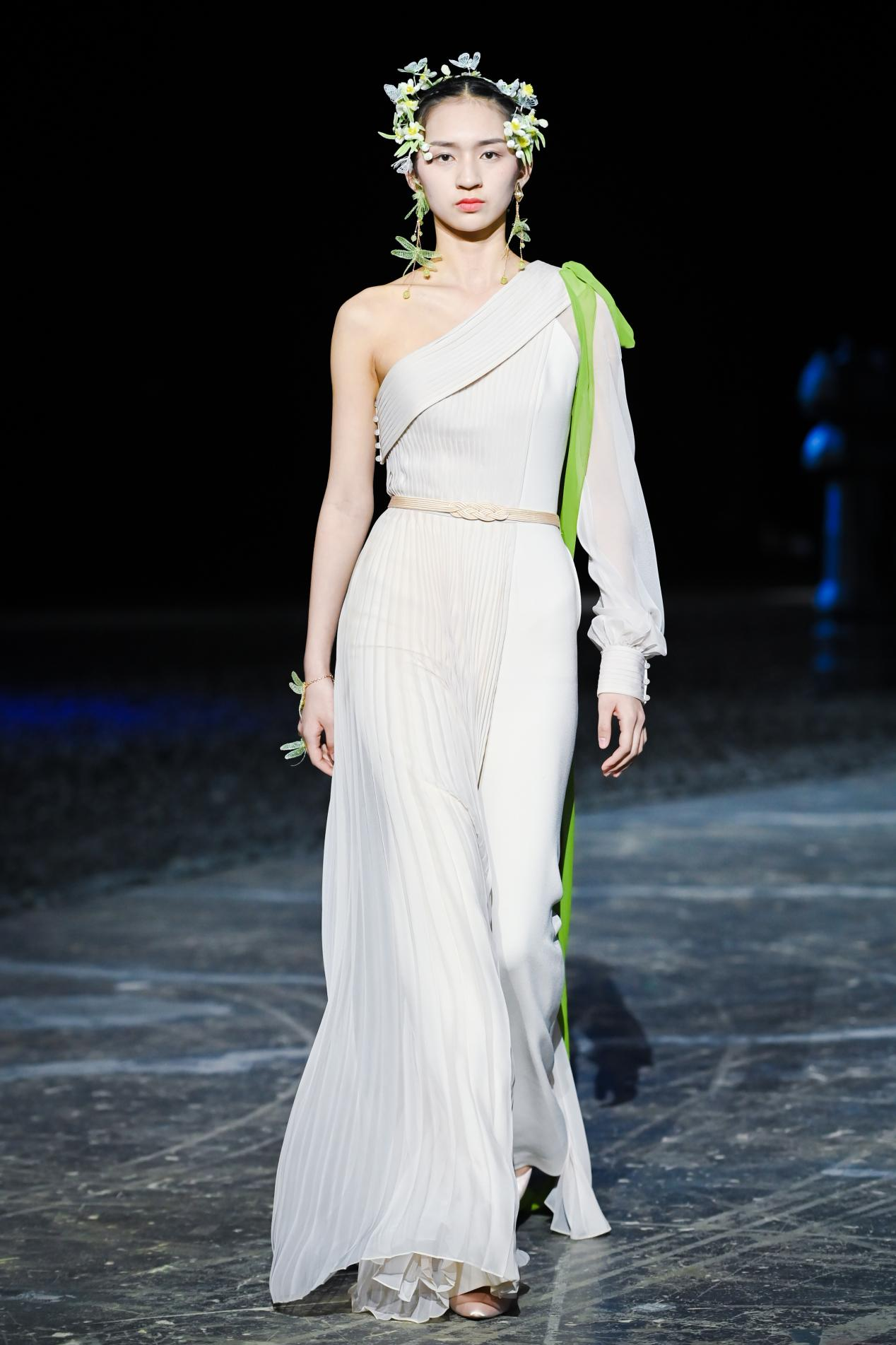 ��Ӣ����櫴�˵2021AW|����ʢװ����;