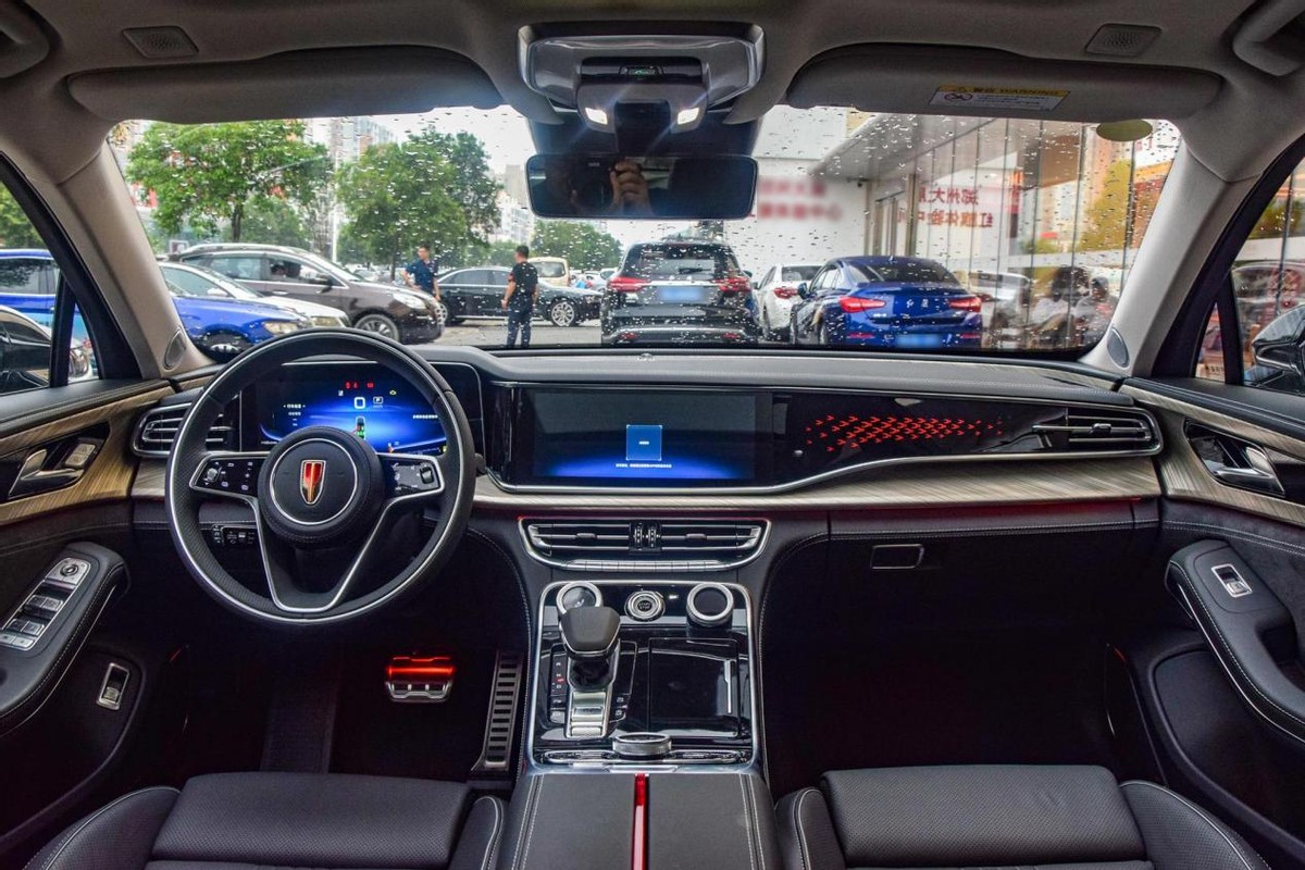 “国货之光”红旗H9，销量追赶上CT6、S90，算成功吗？