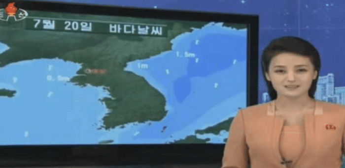 “韩国朝鲜”天气预报女主持人的对比，为了收视率真是不择手段