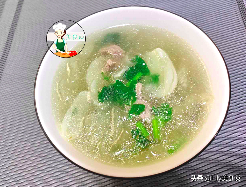 适合秋天喝的一道汤，简单一煮，鲜香甘甜又营养，大人小孩都爱喝