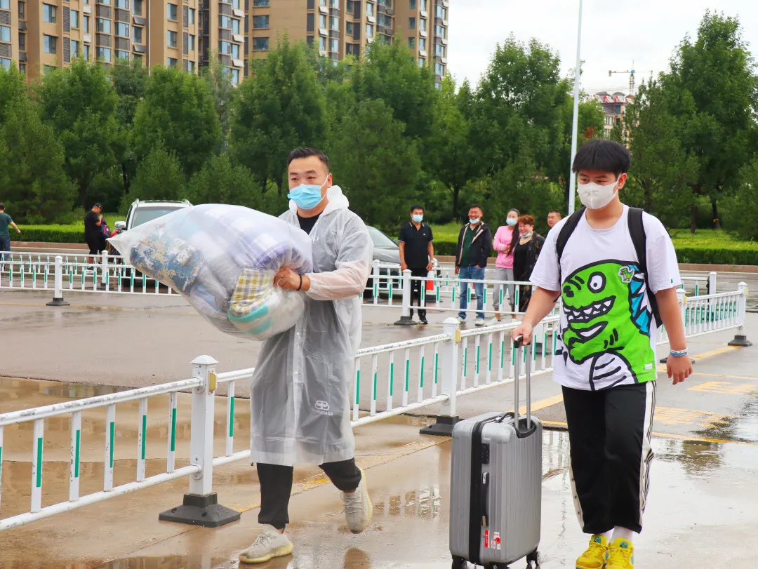 成长新起点 追梦少年人 | 潍坊恒德实验学校2021级高一新生报到侧记