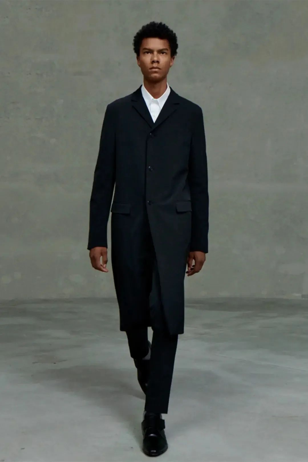 Prada 2021春夏多重视角未演之秀