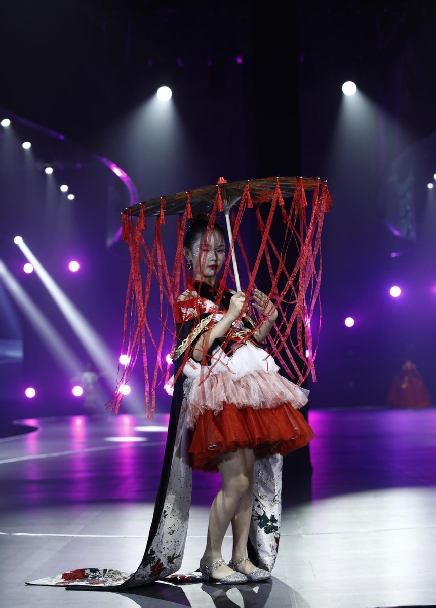 2021精英童模超级联赛形象推广大使——杜恩瑶