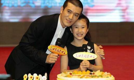 2007年，陶虹被黄圣依"挤"出豪门，4年后，8岁女儿成家族企业股东