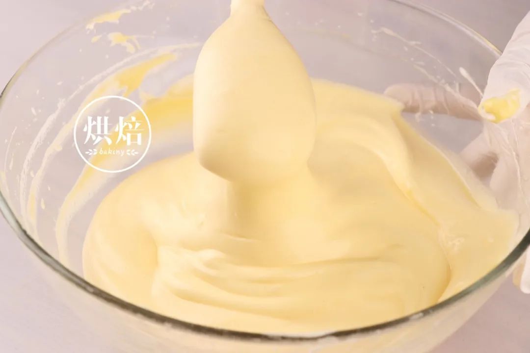 埋进椰香奶油慕斯里的芋泥卷 光看介绍就知道就多好吃了