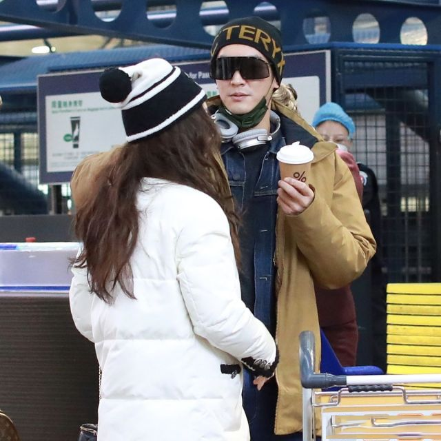 恩爱！杜江为霍思燕整理头发画面超甜，细心体贴简直模范老公