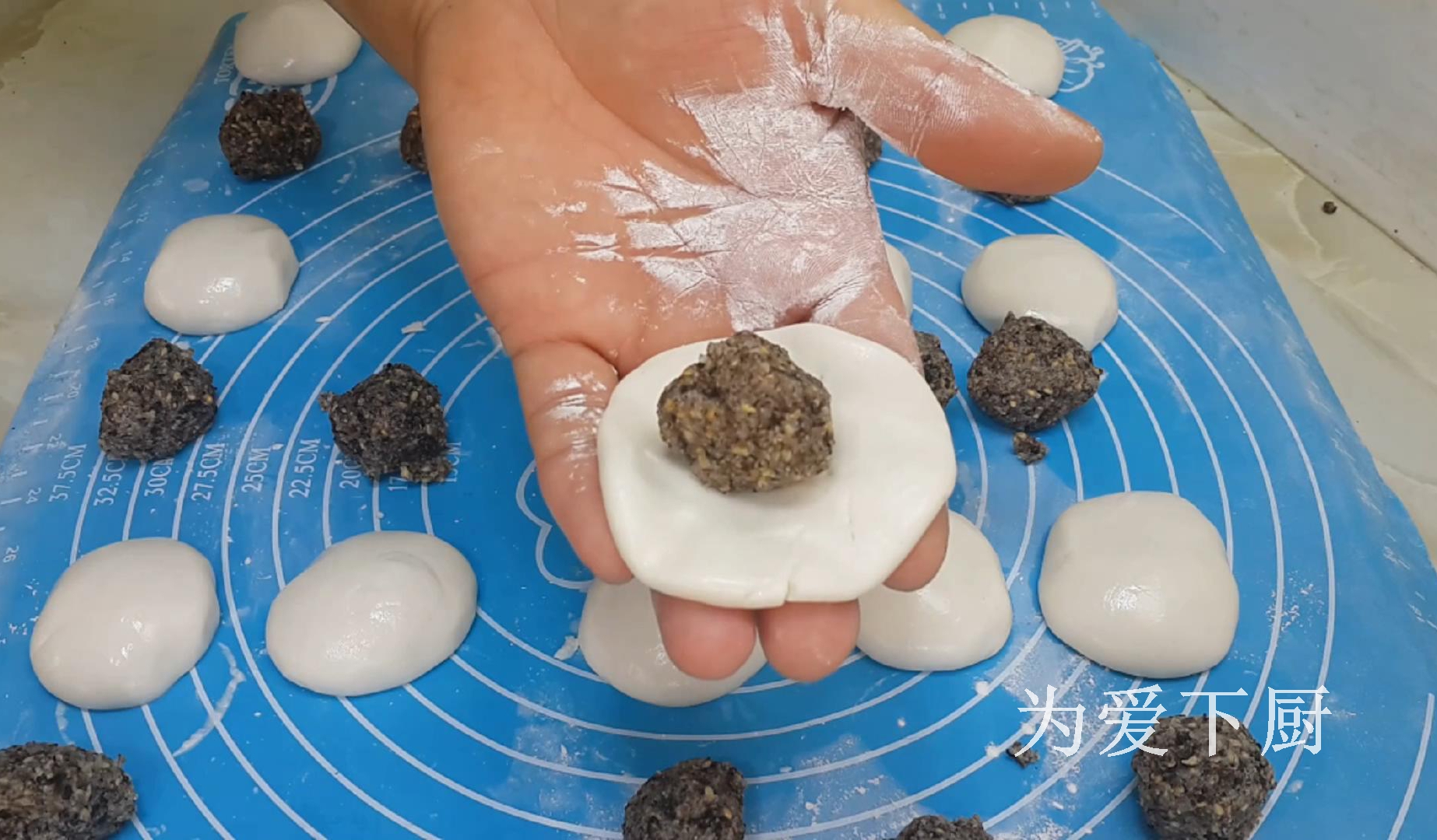 麻團這做法才最正確，掌握3個技巧，個個空心不炸鍋，比買的還香