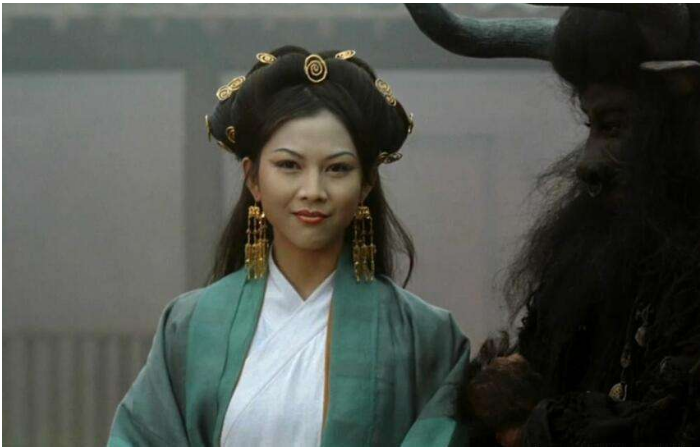 弃给她1.6亿的刘銮雄，离开相恋3年的吴奇隆，蔡