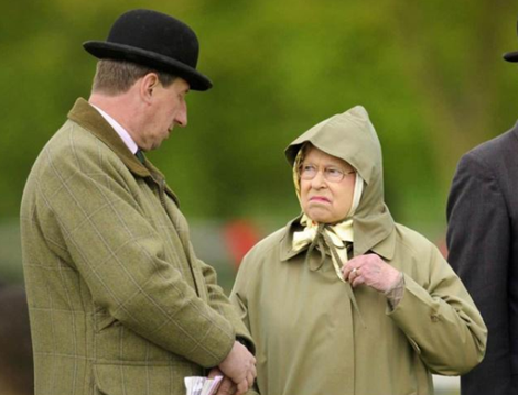 “唐顿庄园”的主人，英女王随叫随到的蓝颜知