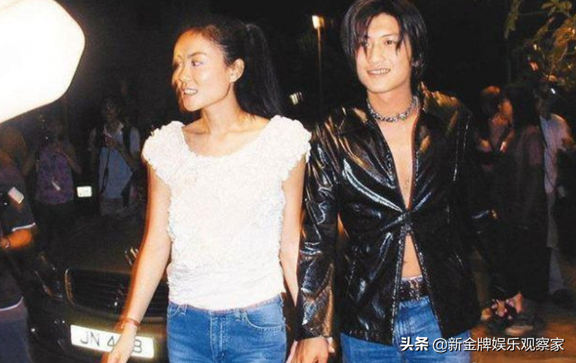 Wang Fei thanks thunderbolt sharp edge to pull a hand to defeat part company hearsay, before the pose that pull a hand mixes 21 years same, it is a girl forever