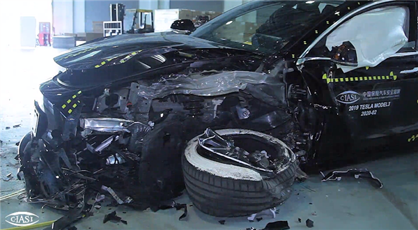国产特斯拉Model 3完成中保研碰撞测试，预计本月