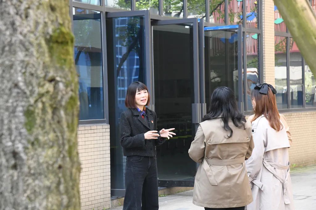 “三不老师”追梦记——访鹤城区人大代表周燕