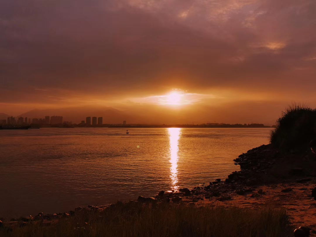 在福州，没有人会拒绝来这里拥抱一场夕阳