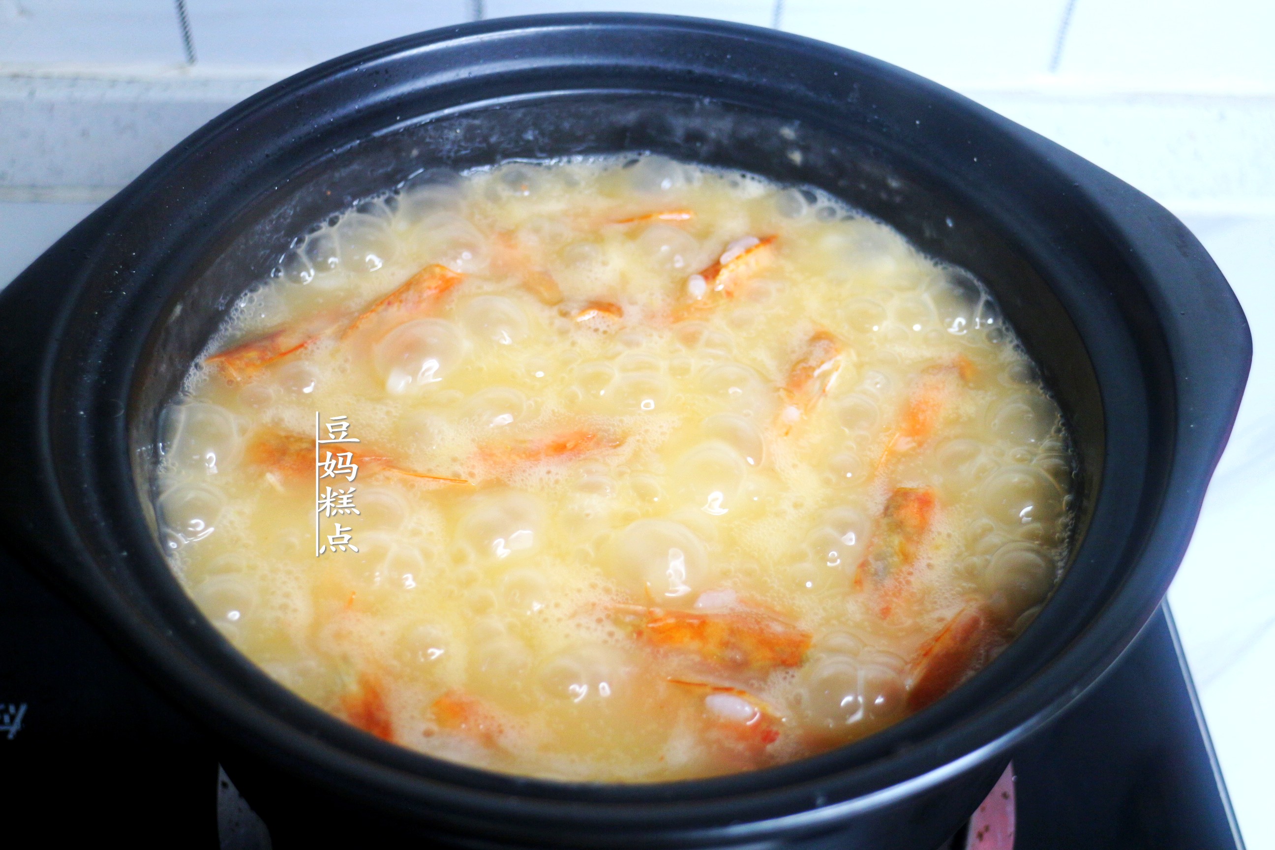 特色鲜虾粥，一次2碗不过瘾，鲜香有营养，越喝越喜欢