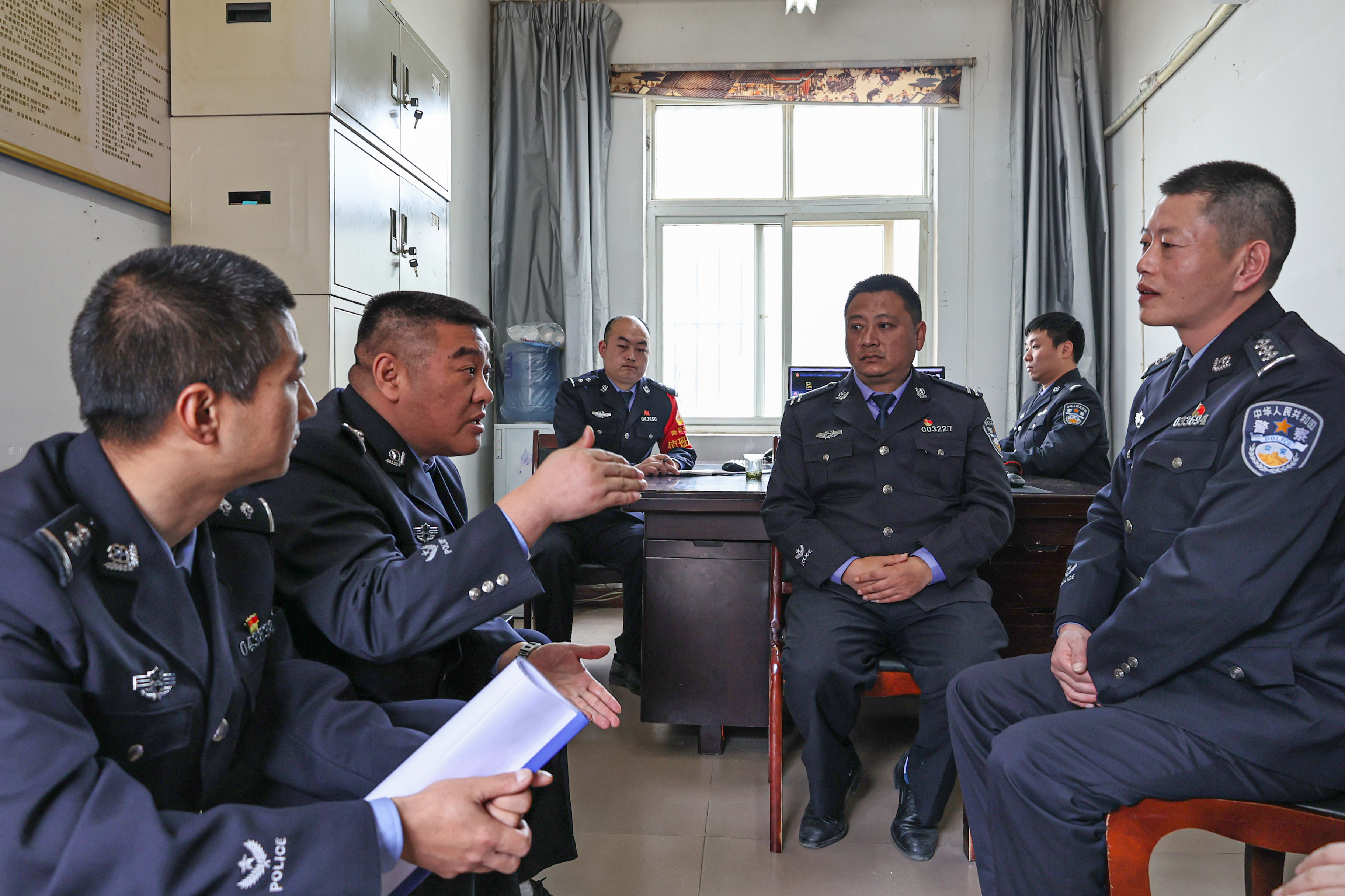 陕西省厅警务督察总队到略阳县公安局开展维权慰问和维权督察