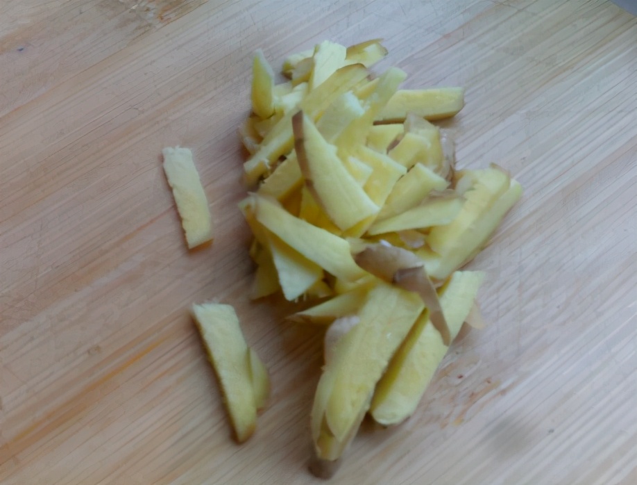 图片[3]-土豆炖鸡块的做法步骤图 鸡肉嫩又滑不发柴-起舞食谱网