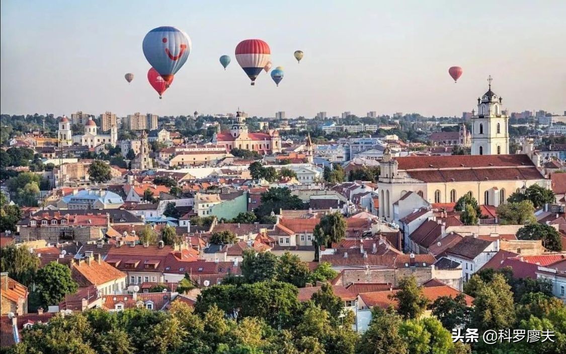 һ��˫�񣺰׶���˹����̫���ˣ��ϳ��������𣬻���ŷ���ڲ�����