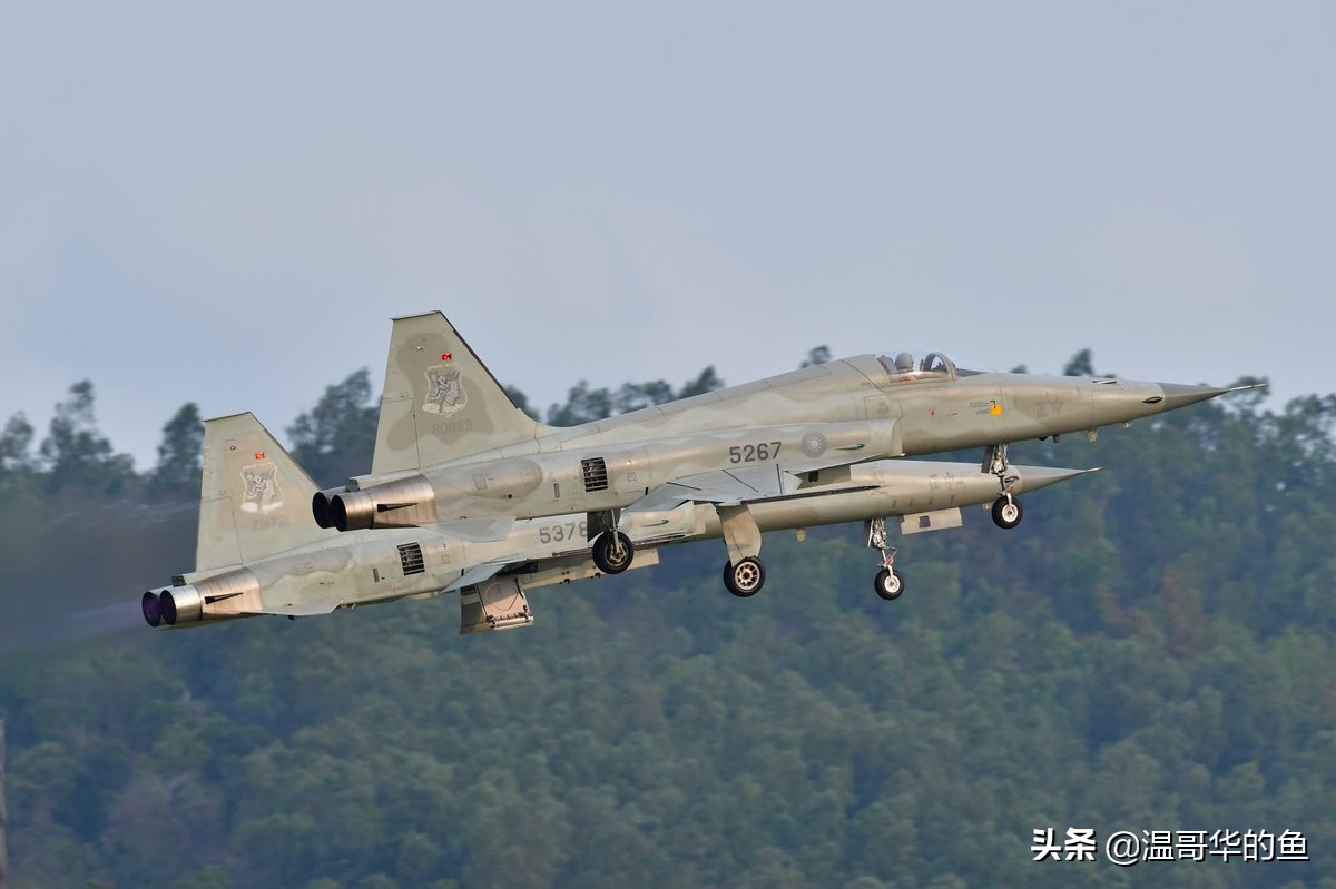 ����̨����66��F-16Vս�����-10C��ȣ�������ģ�