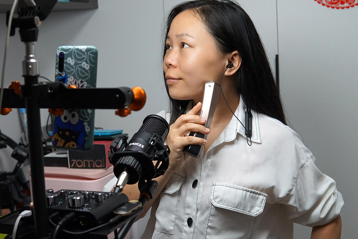 迈出主播的第一步，都是森然WH10监听耳机给的底气