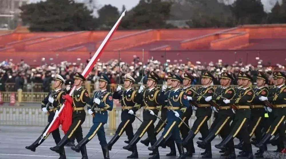 八一建军节，向可敬可爱的中国军人致敬