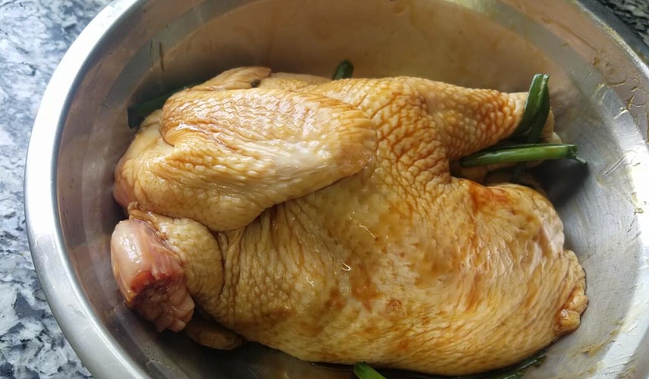 The chicken is really fragrant, tender and delicious. Do you like it with wine and rice?