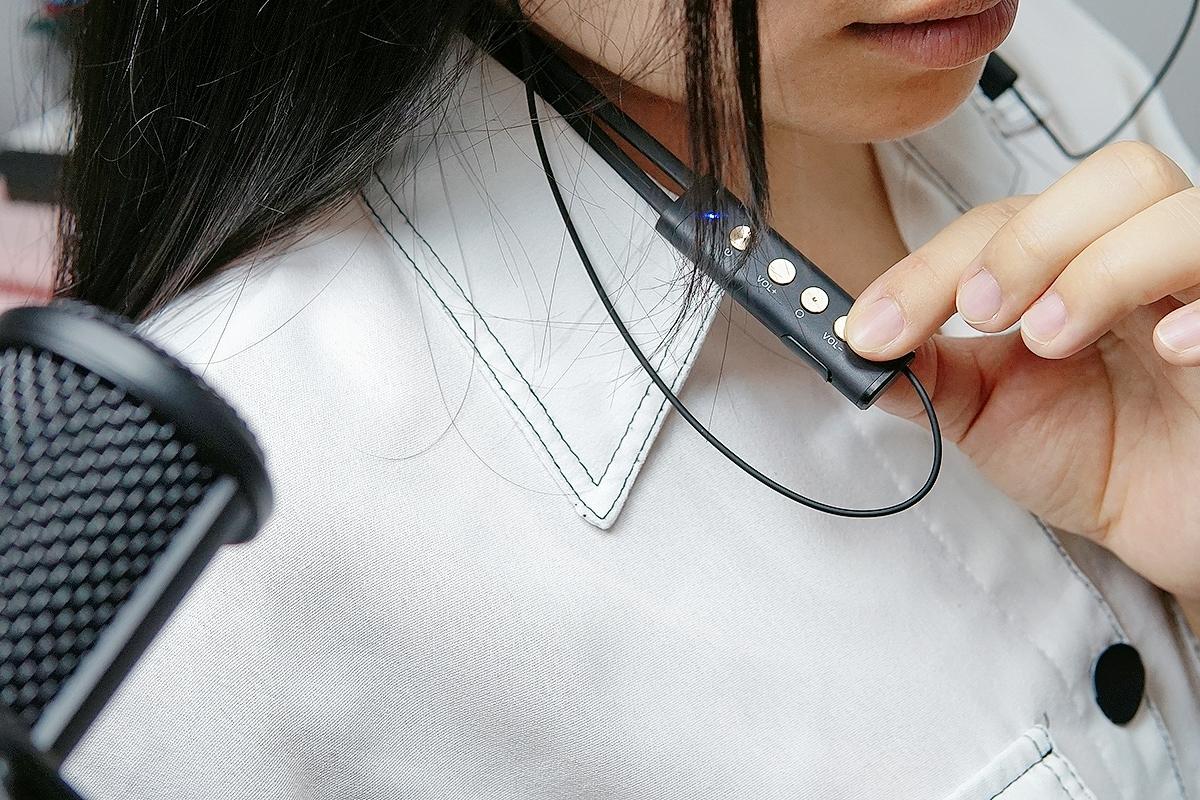 迈出主播的第一步，都是森然WH10监听耳机给的底气