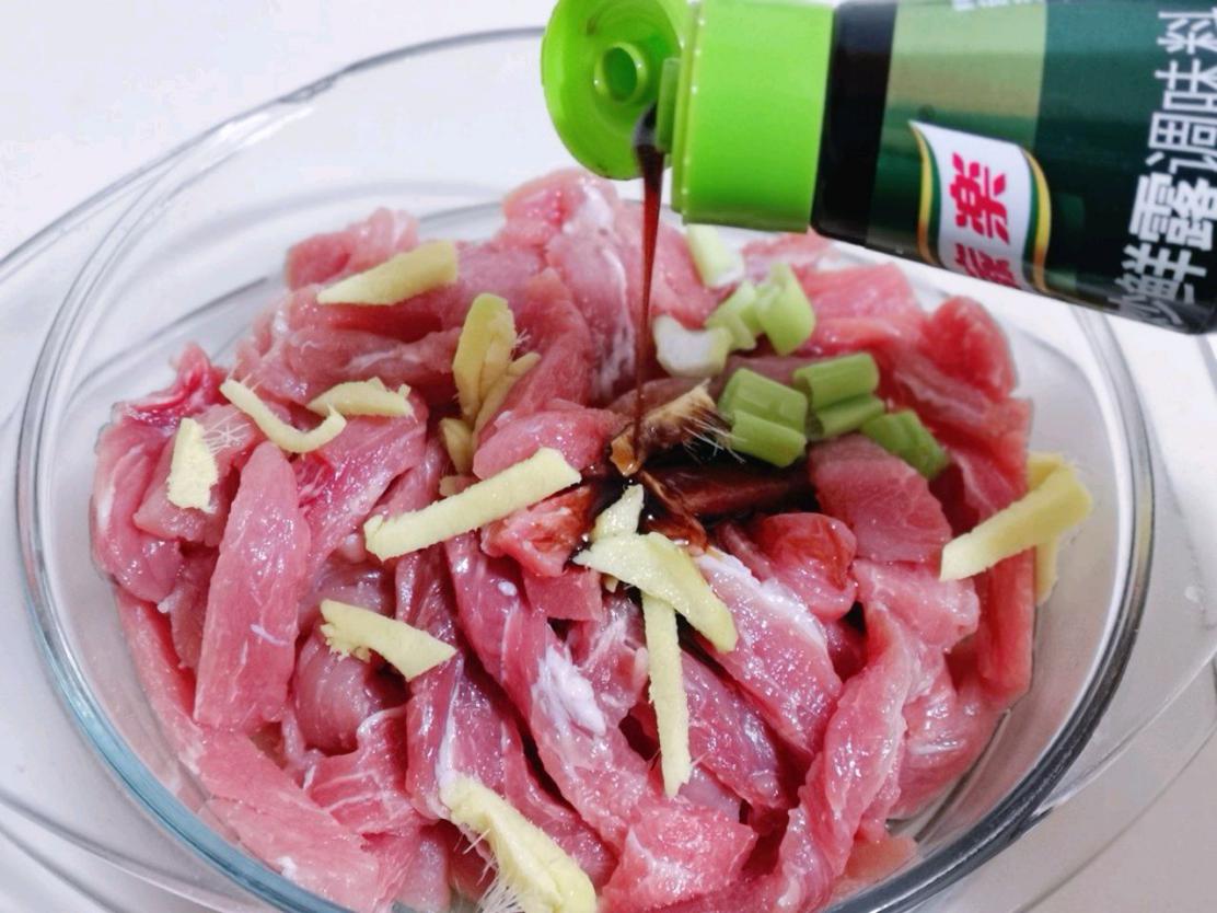 酸酸甜甜的口感再配上一碗米饭，孩子天天吵着要吃，下饭必备