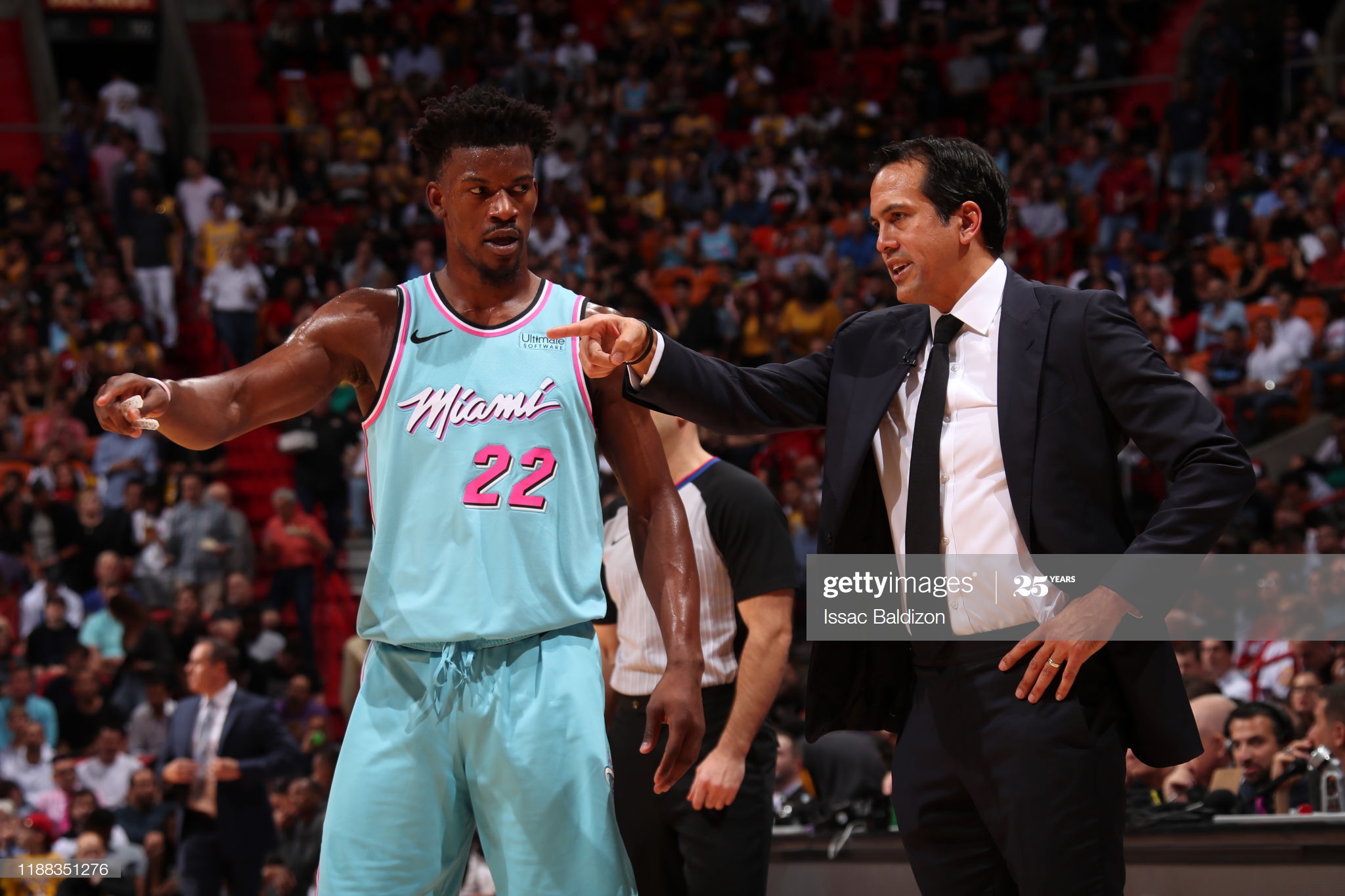 撲朔迷離的2019！吉巴原本計劃會面完熱火後，再去會面洛城雙雄，然後20分鐘就搞定了…-黑特籃球-NBA新聞影音圖片分享社區