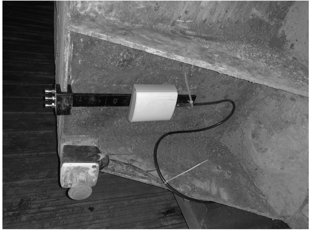 用激光通信代替通信電纜，工業(yè)橋式起重機(jī)更安全高效，可靠易維護(hù)