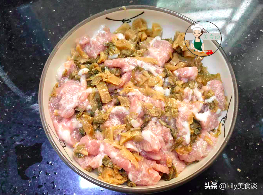 三伏天多吃蒸菜养人，这菜蒸一蒸，15分钟就出锅，鲜香营养不上火