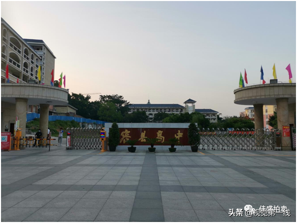 广西玉林容县两高中小卖部15万元一月起拍，算是