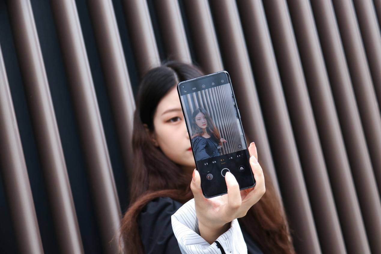 别问4K出头的OPPO Find X3 值不值得入手，用过才知道香不香