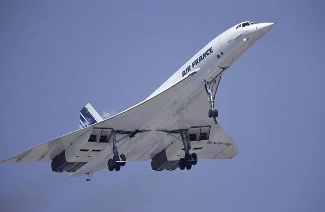 科普：在飛機失事時，坐飛機的人注意不要慌，這些點你需要知道