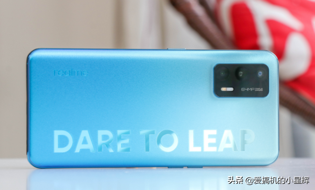 小米爆款手机重回低价，5000mAh+256GB，体验不输红