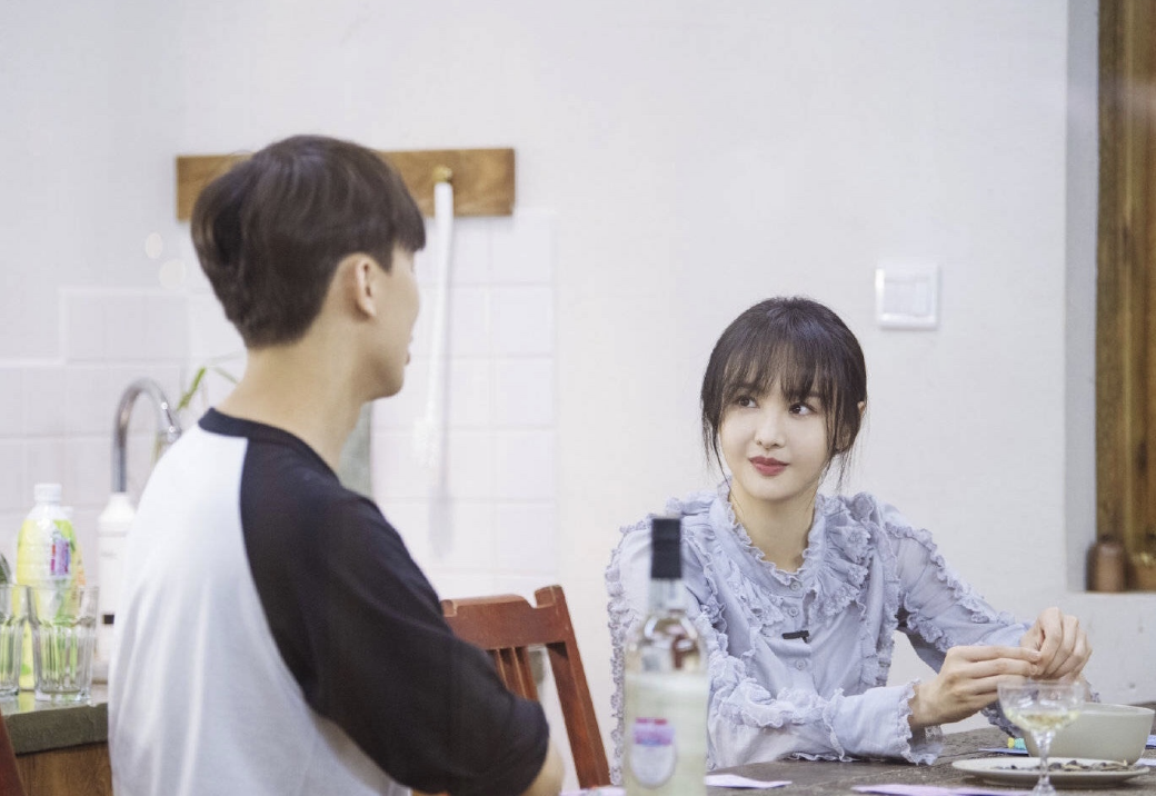 郑爽|律师称张恒对郑爽回应很气愤 出轨借贷是假相爱终被PUA是真