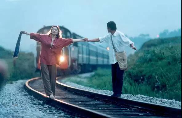 巩俐演绎《周渔的火车》：女人的一生，总会遇