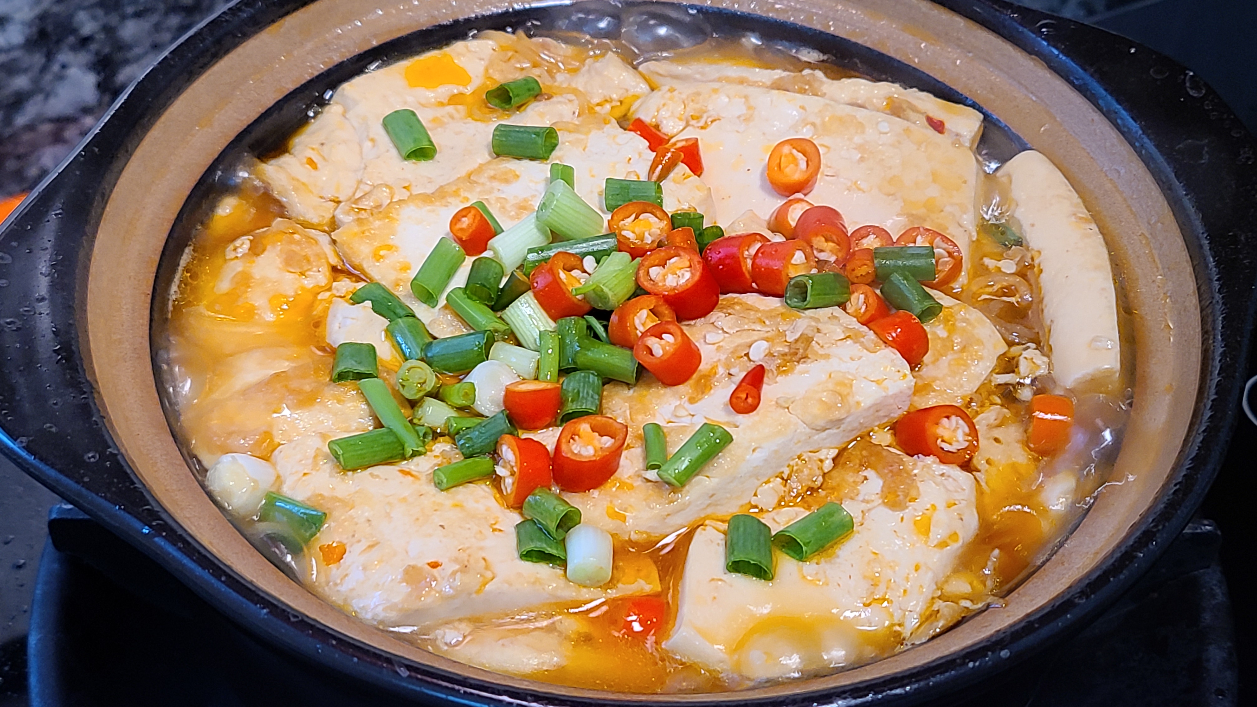 家常版白菜豆腐煲，简单好吃味道棒，天冷吃这道菜正好