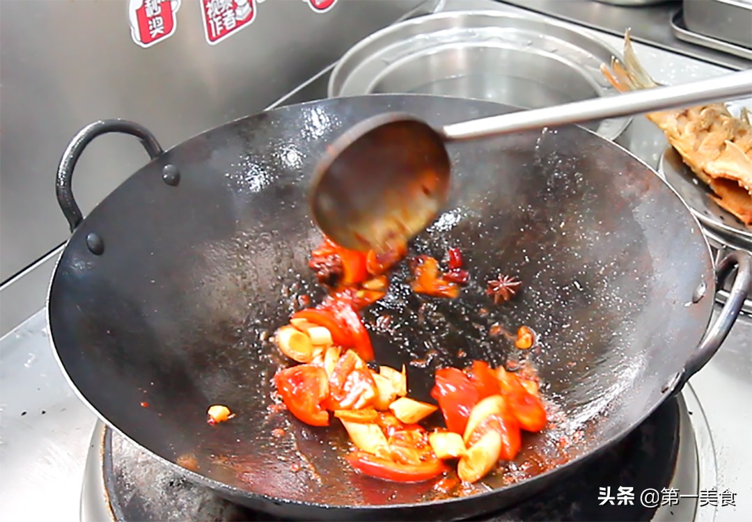 图片[8]-厨师长分享家常红烧鱼正确做法 学会这几个技术要点 鲜香味美-起舞食谱网