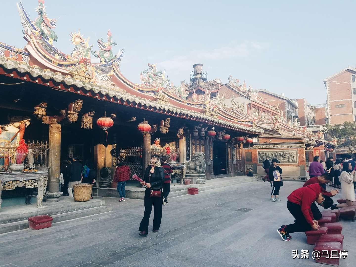 福建泉州有条特别的老街，藏有三种不同宗教寺院，千年来相安无事