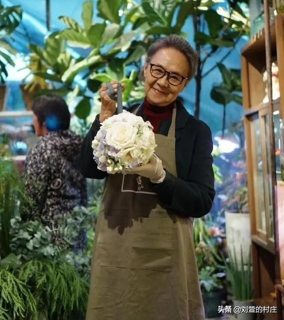 从刘诗诗的奶奶，到刘若英的祖母，优雅是女人