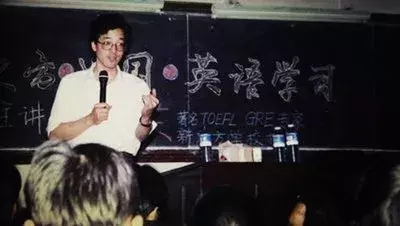 请回答1993:那一年窦唯如日中天,家驹不幸离世…