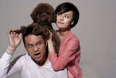 翻车了！邓超结婚纪念日秀恩爱引争议，孙俪的