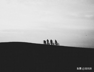 生活简单平淡感悟句子 表达自己很平凡的句子图片